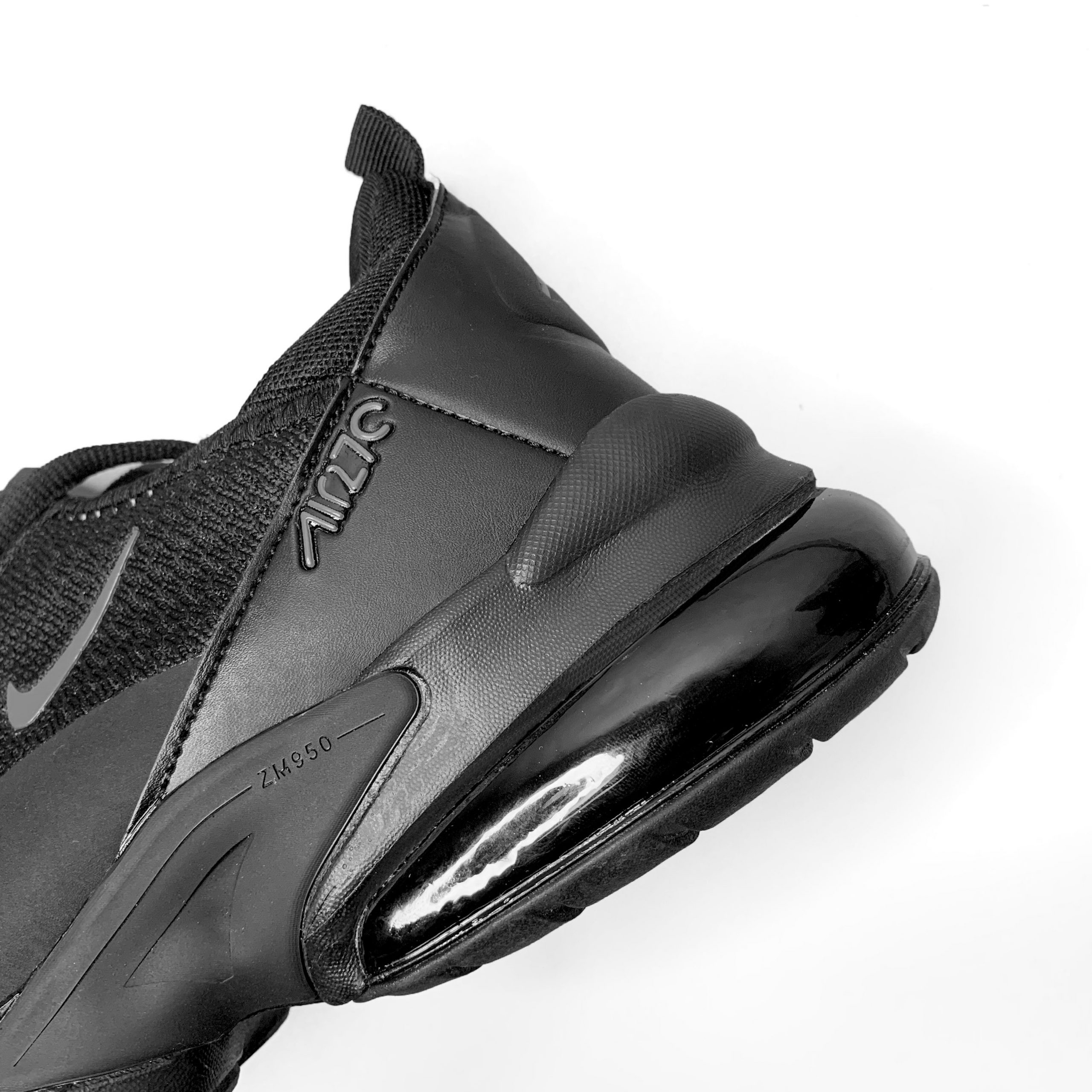 Nike Air Max 270 Runners Black - Teemosneaker